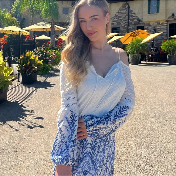 Guess off the shoulder dress - Picture 3 of 5